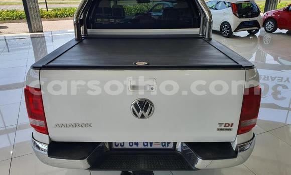 Sayi Na hannu Volkswagen Amarok White Mota in Maseru a Maseru Sayi Na hannu Volkswagen Amarok White Mota in Maseru a Maseru