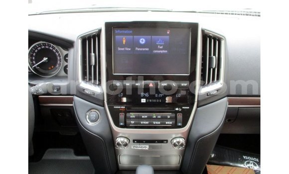 Buy Import Toyota Land Cruiser Black Car in Import - Dubai in Maseru Buy Import Toyota Land Cruiser Black Car in Import - Dubai in Maseru