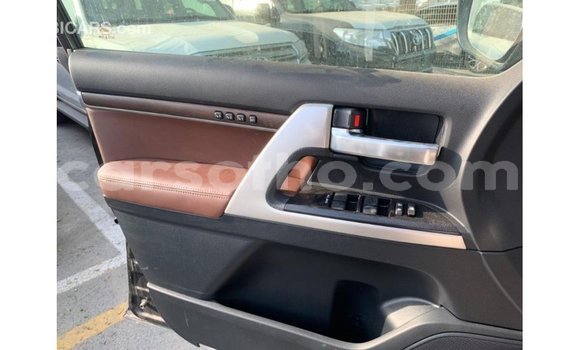Buy Import Toyota Land Cruiser Black Car in Import - Dubai in Maseru Buy Import Toyota Land Cruiser Black Car in Import - Dubai in Maseru