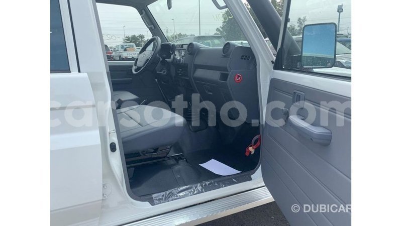 Big with watermark toyota land cruiser maseru import dubai 18048