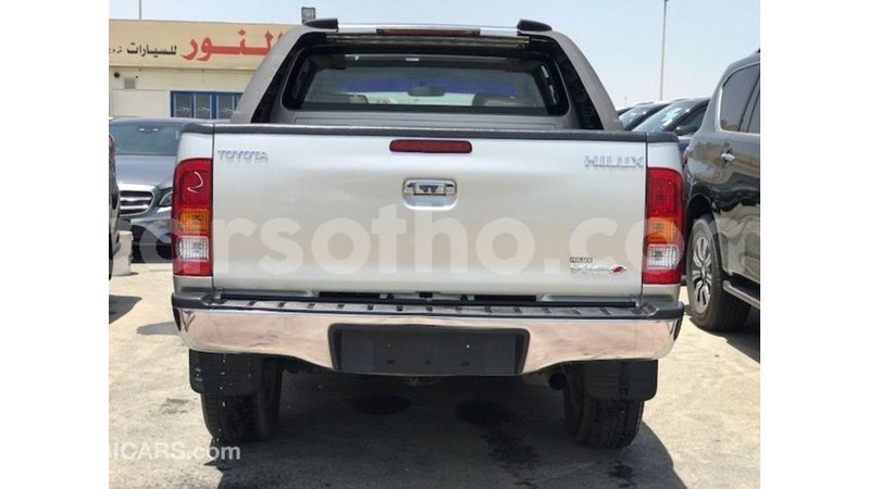 Big with watermark toyota hilux maseru import dubai 18053