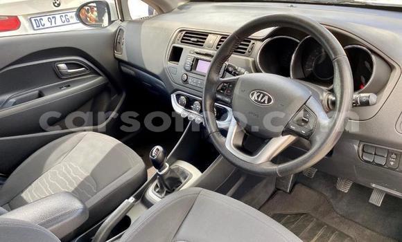 Sayi Na hannu Kia Rio White Mota in Maseru a Maseru Sayi Na hannu Kia Rio White Mota in Maseru a Maseru