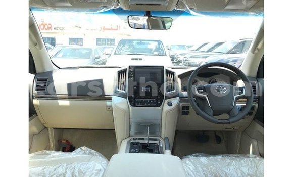 اشتري Imported Toyota Land Cruiser Blue سيارة في Import - Dubai في Maseru اشتري Imported Toyota Land Cruiser Blue سيارة في Import - Dubai في Maseru
