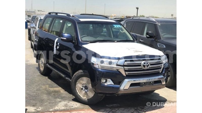 Big with watermark toyota land cruiser maseru import dubai 18060