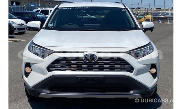 Sayi Imported Toyota 4Runner White Mota in Import - Dubai a Maseru Sayi Imported Toyota 4Runner White Mota in Import - Dubai a Maseru