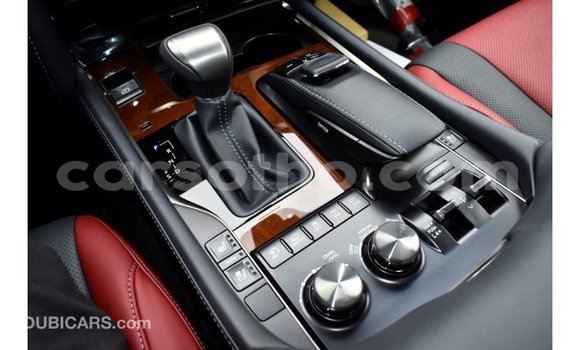 Acheter Import Voiture Lexus LX Noir à Import - Dubai, Maseru Acheter Import Voiture Lexus LX Noir à Import - Dubai, Maseru