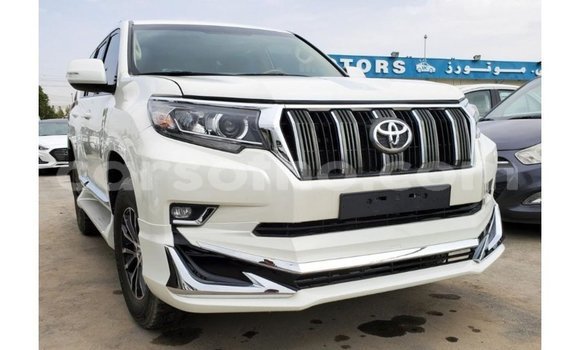 Sayi Imported Toyota Prado White Mota in Import - Dubai a Maseru Sayi Imported Toyota Prado White Mota in Import - Dubai a Maseru