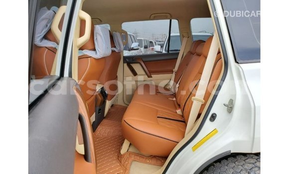 Sayi Imported Toyota Prado White Mota in Import - Dubai a Maseru Sayi Imported Toyota Prado White Mota in Import - Dubai a Maseru