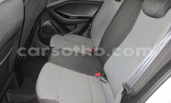 Sayi Na hannu Hyundai i20 White Mota in Maseru a Maseru Sayi Na hannu Hyundai i20 White Mota in Maseru a Maseru
