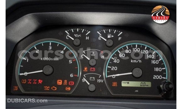 Acheter Import Voiture Toyota Land Cruiser Rouge à Import - Dubai, Maseru Acheter Import Voiture Toyota Land Cruiser Rouge à Import - Dubai, Maseru