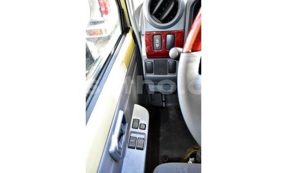 Acheter Import Voiture Toyota Land Cruiser Beige à Import - Dubai, Maseru Acheter Import Voiture Toyota Land Cruiser Beige à Import - Dubai, Maseru