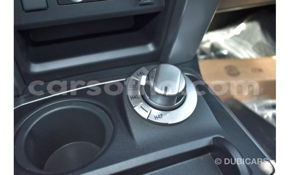 Acheter Import Voiture Toyota 4Runner Blanc à Import - Dubai, Maseru Acheter Import Voiture Toyota 4Runner Blanc à Import - Dubai, Maseru