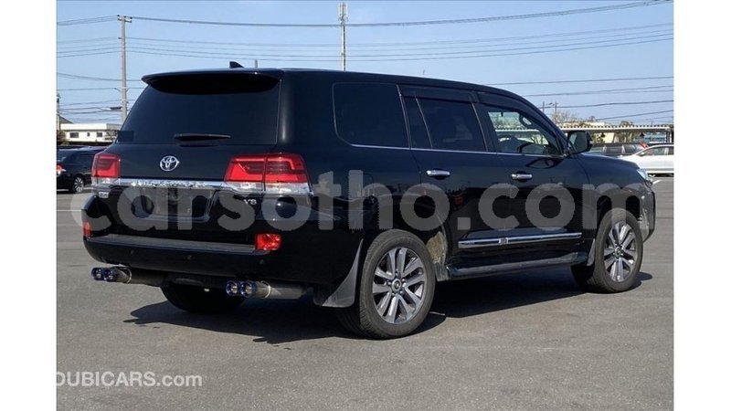 Big with watermark toyota land cruiser maseru import dubai 18095