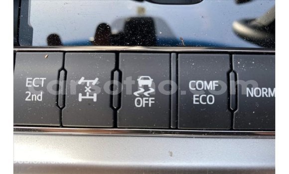 اشتري Imported Toyota Land Cruiser Black سيارة في Import - Dubai في Maseru اشتري Imported Toyota Land Cruiser Black سيارة في Import - Dubai في Maseru