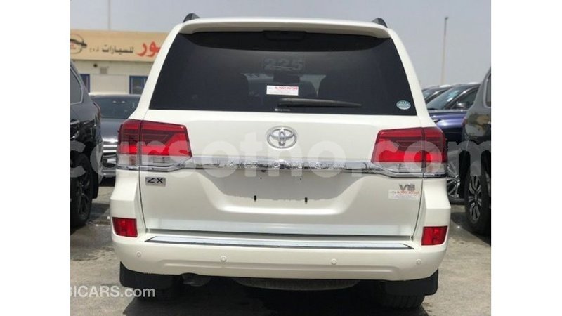 Big with watermark toyota land cruiser maseru import dubai 18096