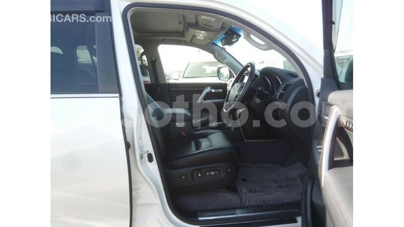 Big with watermark toyota land cruiser maseru import dubai 18096