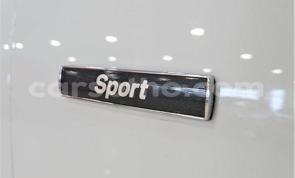 Sayi Na hannu BMW 1–Series White Mota in Maseru a Maseru Sayi Na hannu BMW 1–Series White Mota in Maseru a Maseru