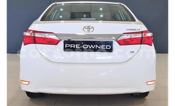 Sayi Na hannu Toyota Corolla White Mota in Maseru a Maseru Sayi Na hannu Toyota Corolla White Mota in Maseru a Maseru