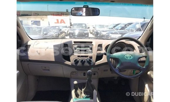 Sayi Imported Toyota Hilux Black Mota in Import - Dubai a Maseru Sayi Imported Toyota Hilux Black Mota in Import - Dubai a Maseru