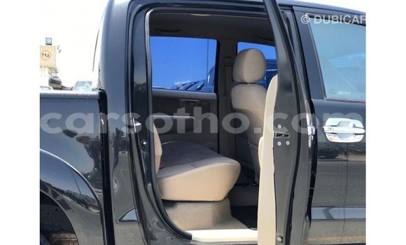 Sayi Imported Toyota Hilux Black Mota in Import - Dubai a Maseru Sayi Imported Toyota Hilux Black Mota in Import - Dubai a Maseru