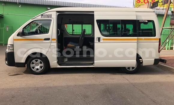 Buy Used Toyota iQ White Car in Butha–Buthe in Thaba-Tseka Buy Used Toyota iQ White Car in Butha–Buthe in Thaba-Tseka