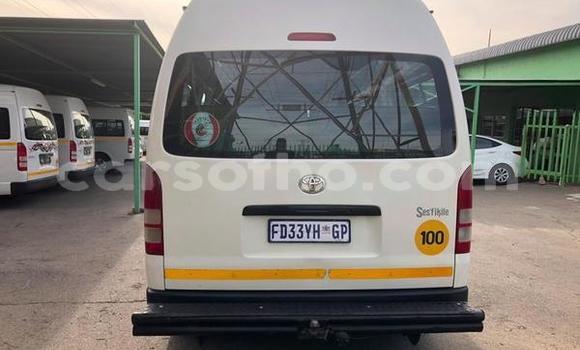 Buy Used Toyota iQ White Car in Butha–Buthe in Thaba-Tseka Buy Used Toyota iQ White Car in Butha–Buthe in Thaba-Tseka