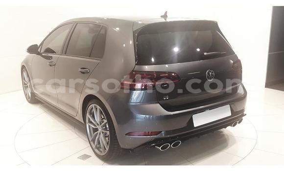 اشتري مستعمل Volkswagen Golf R Black سيارة في Roma في Maseru اشتري مستعمل Volkswagen Golf R Black سيارة في Roma في Maseru