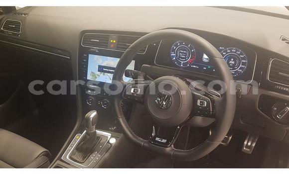 اشتري مستعمل Volkswagen Golf R Black سيارة في Roma في Maseru اشتري مستعمل Volkswagen Golf R Black سيارة في Roma في Maseru