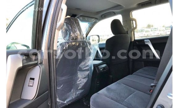 Sayi Imported Toyota Prado Black Mota in Import - Dubai a Maseru Sayi Imported Toyota Prado Black Mota in Import - Dubai a Maseru