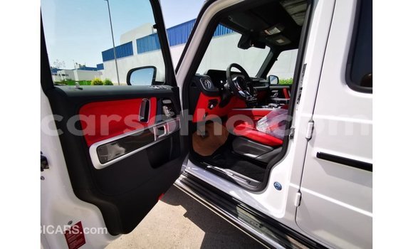 Sayi Imported Mercedes-Benz 190 White Mota in Import - Dubai a Maseru Sayi Imported Mercedes-Benz 190 White Mota in Import - Dubai a Maseru