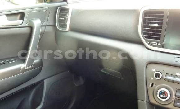 اشتري مستعمل Kia Sportage Blue سيارة في Mokhotlong في Berea اشتري مستعمل Kia Sportage Blue سيارة في Mokhotlong في Berea