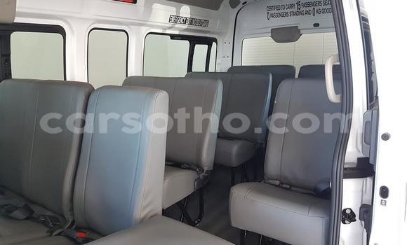 اشتري مستعمل Nissan NV350 Caravan White سيارة في Mafeteng في Mafeteng اشتري مستعمل Nissan NV350 Caravan White سيارة في Mafeteng في Mafeteng