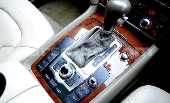 Acheter Occasion Voiture Audi Q7 Marron à Maseru, Maseru Acheter Occasion Voiture Audi Q7 Marron à Maseru, Maseru