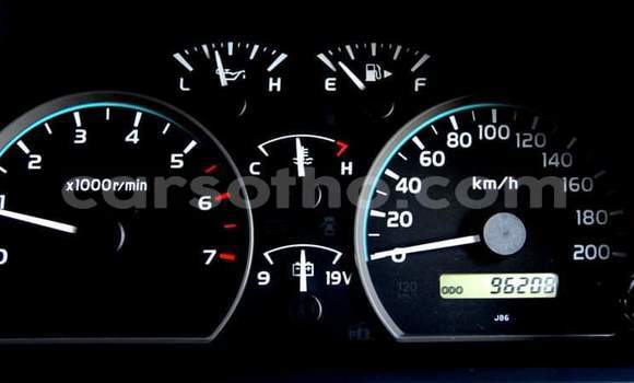 Sayi Na hannu Toyota Land Cruiser White Mota in Maputsoa a Leribe Sayi Na hannu Toyota Land Cruiser White Mota in Maputsoa a Leribe
