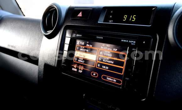 Sayi Na hannu Toyota Land Cruiser White Mota in Maputsoa a Leribe Sayi Na hannu Toyota Land Cruiser White Mota in Maputsoa a Leribe