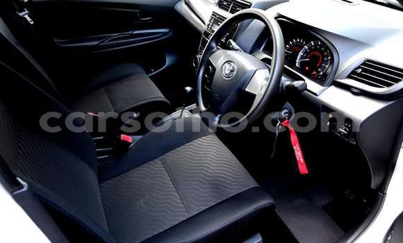 Sayi Na hannu Toyota Avanza White Mota in Maputsoa a Leribe Sayi Na hannu Toyota Avanza White Mota in Maputsoa a Leribe