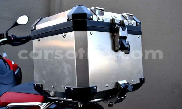 Sayi Na hannu BMW F800GS Red Motsi in Maputsoe a Leribe Sayi Na hannu BMW F800GS Red Motsi in Maputsoe a Leribe