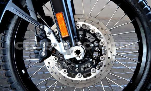 Sayi Na hannu BMW F800GS Red Motsi in Maputsoe a Leribe Sayi Na hannu BMW F800GS Red Motsi in Maputsoe a Leribe