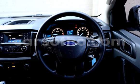 اشتري مستعمل Ford Everest Other سيارة في Maputsoe في Leribe اشتري مستعمل Ford Everest Other سيارة في Maputsoe في Leribe