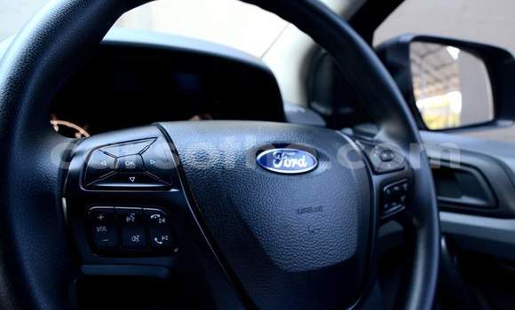 اشتري مستعمل Ford Everest Other سيارة في Maputsoe في Leribe اشتري مستعمل Ford Everest Other سيارة في Maputsoe في Leribe