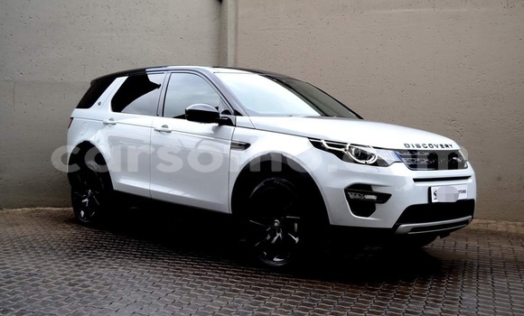 Sayi Na hannu Land Rover Discovery Sport White Mota in Maputsoa a Leribe Sayi Na hannu Land Rover Discovery Sport White Mota in Maputsoa a Leribe