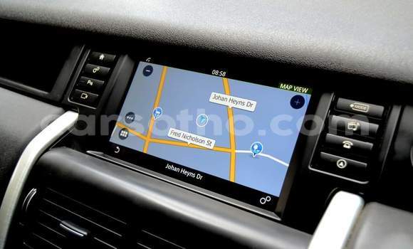 Sayi Na hannu Land Rover Discovery Sport White Mota in Maputsoa a Leribe Sayi Na hannu Land Rover Discovery Sport White Mota in Maputsoa a Leribe