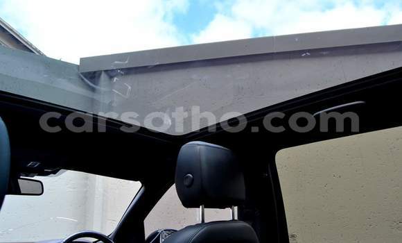 Sayi Na hannu Land Rover Discovery Sport White Mota in Maputsoa a Leribe Sayi Na hannu Land Rover Discovery Sport White Mota in Maputsoa a Leribe