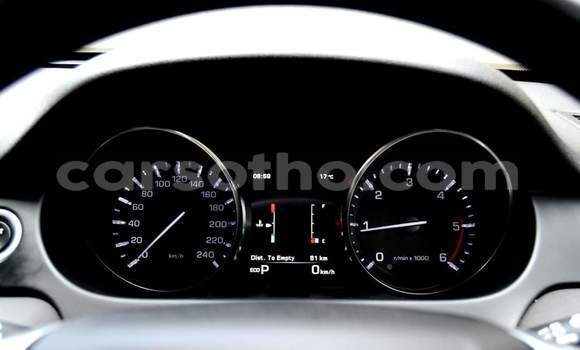 Sayi Na hannu Land Rover Discovery Sport White Mota in Maputsoa a Leribe Sayi Na hannu Land Rover Discovery Sport White Mota in Maputsoa a Leribe