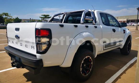 Sayi Na hannu Ford Ranger White Mota in Maputsoe a Leribe Sayi Na hannu Ford Ranger White Mota in Maputsoe a Leribe