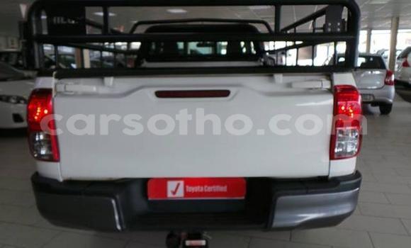 اشتري مستعمل Toyota Hilux White سيارة في Maseru في Maseru اشتري مستعمل Toyota Hilux White سيارة في Maseru في Maseru