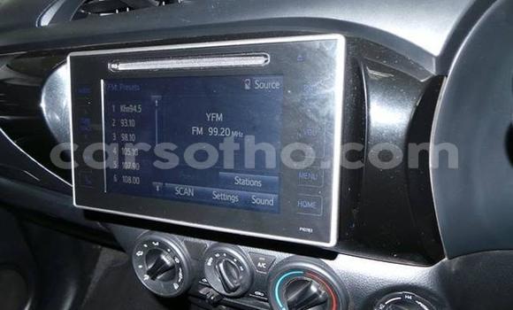اشتري مستعمل Toyota Hilux White سيارة في Maseru في Maseru اشتري مستعمل Toyota Hilux White سيارة في Maseru في Maseru