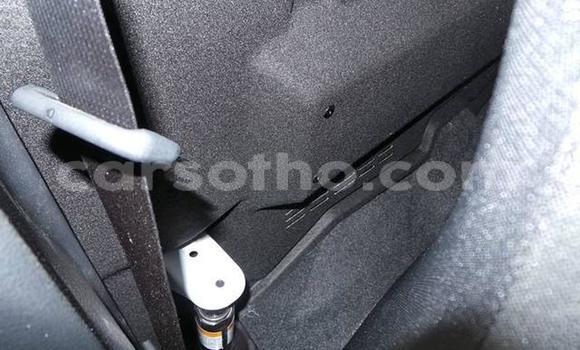 اشتري مستعمل Toyota Hilux White سيارة في Maseru في Maseru اشتري مستعمل Toyota Hilux White سيارة في Maseru في Maseru