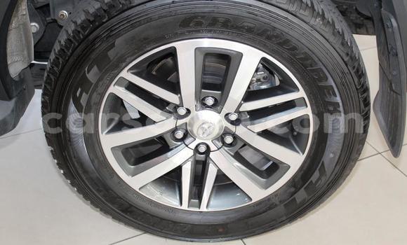 Acheter Occasion Voiture Toyota Fortuner Gris à Maputsoe, Leribe Acheter Occasion Voiture Toyota Fortuner Gris à Maputsoe, Leribe