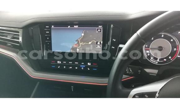 Sayi Na hannu Volkswagen Touareg Silver Mota in Mafeteng a Mafeteng Sayi Na hannu Volkswagen Touareg Silver Mota in Mafeteng a Mafeteng